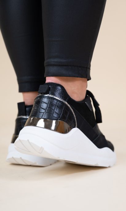 LIZZ BLACK SNEAKER