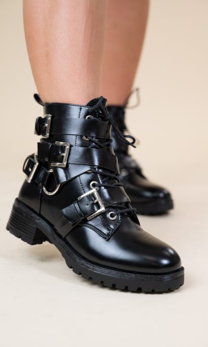 LIEVE STUD BOOTS