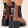 SNAKE BUCKLE BOOTS BROWN