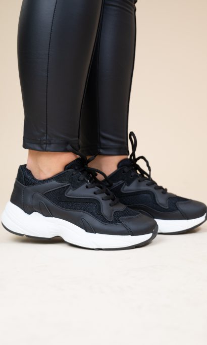 SINSI BLACK SNEAKER