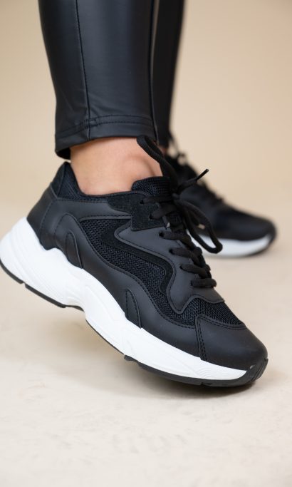 SINSI BLACK SNEAKER