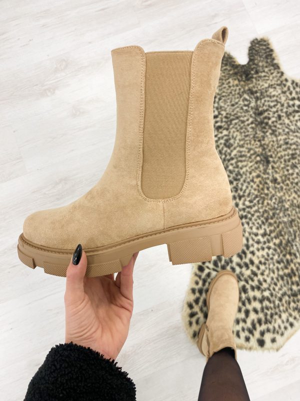 Sara boots khaki