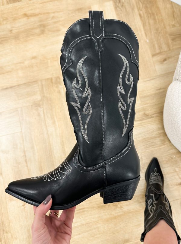 Lariss boots black